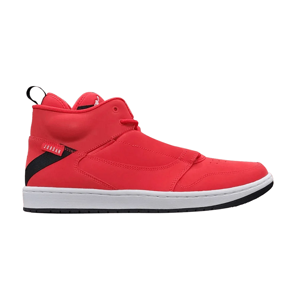 Krossovki-Air-Jordan-Fadeaway-University-Red