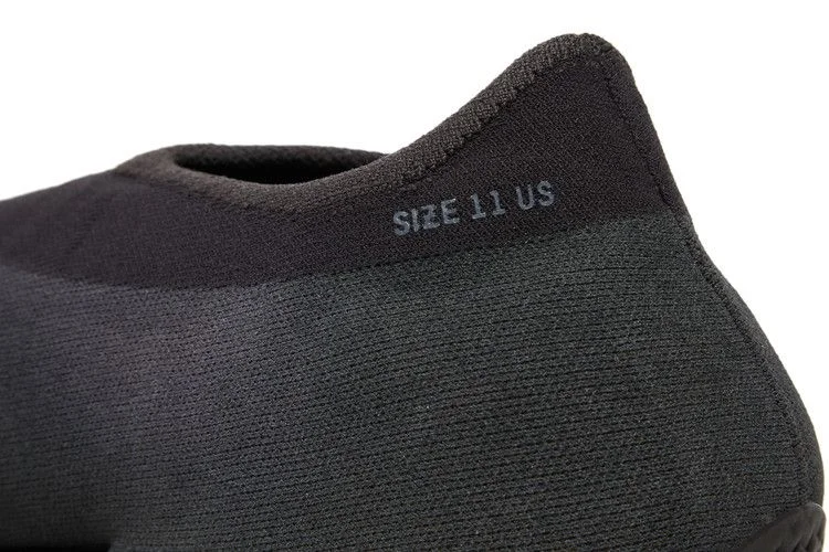 Krossovki-adidas-Mens-Yeezy-Knit-Runner-Fade-Onyx-8