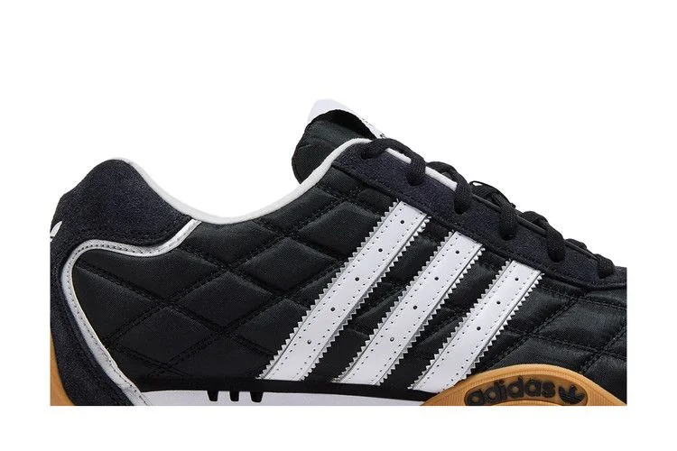 Krossovki-adidas-Adi-Racer-Low-Black-White-Gum-1