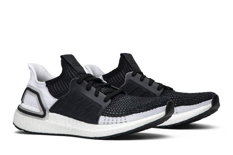 ultraboost-19-core-black-b37704_07