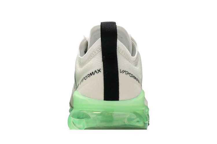 wmns-air-vapormax-2019-phantom-volt-ar6632-104_06