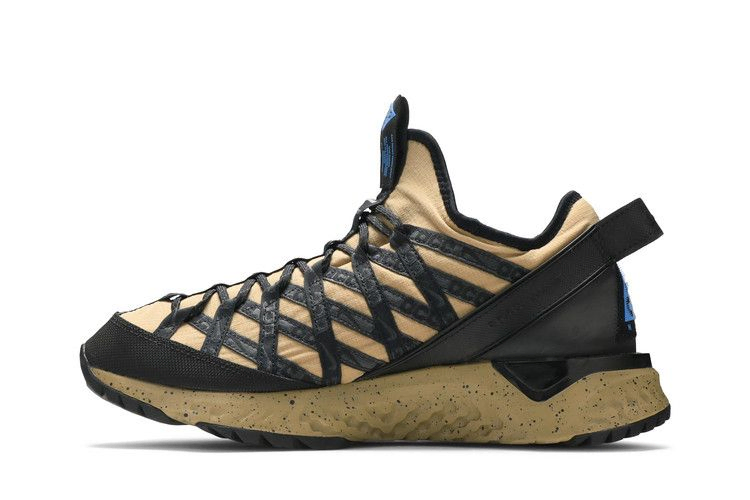 Кроссовки Nike React Terra Gobe ACG 'Parachute Beige'