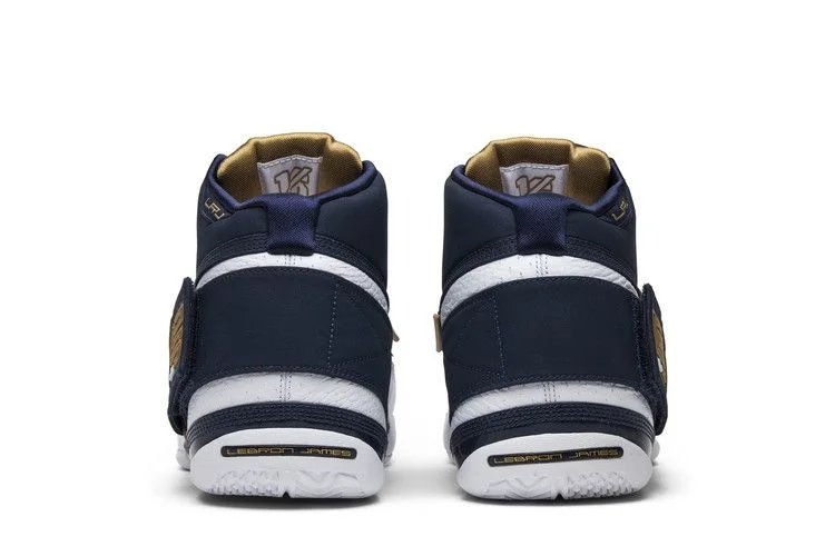 Krossovki-Nike-LeBron-Soldier-1-25-Straight-5