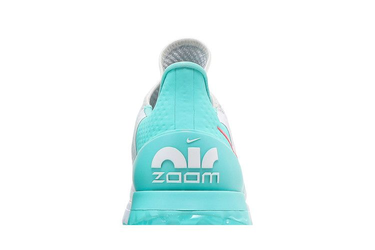 Кроссовки Nike Air Zoom Infinity Tour 'White Aurora Green'