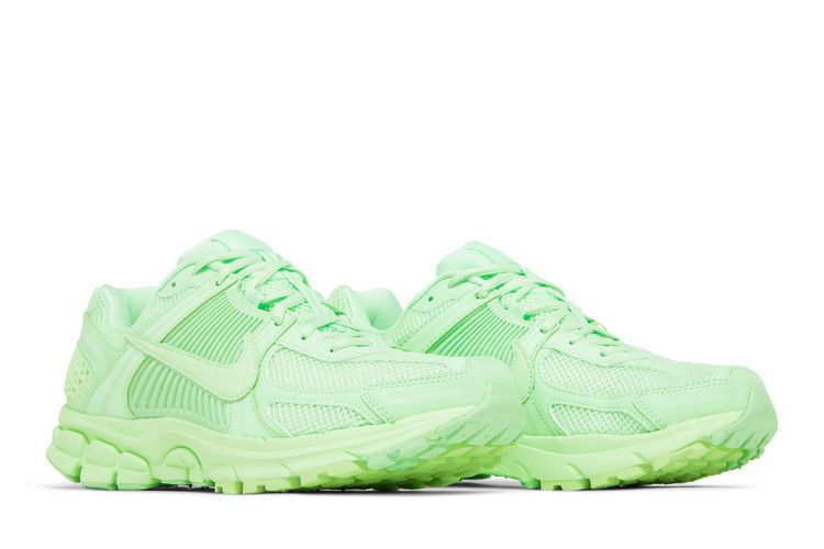 air-zoom-vomero-5-vapor-green-hf5493-301_07