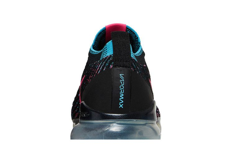 wmns-air-vapormax-flyknit-3-black-hyper-pink-blue-cz7988-001_06