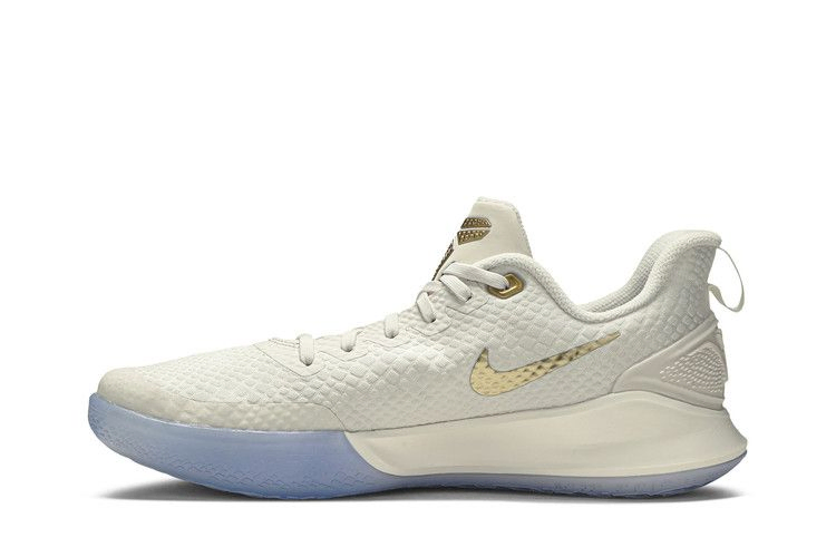 Кроссовки Nike Mamba Focus 'Metallic Gold'