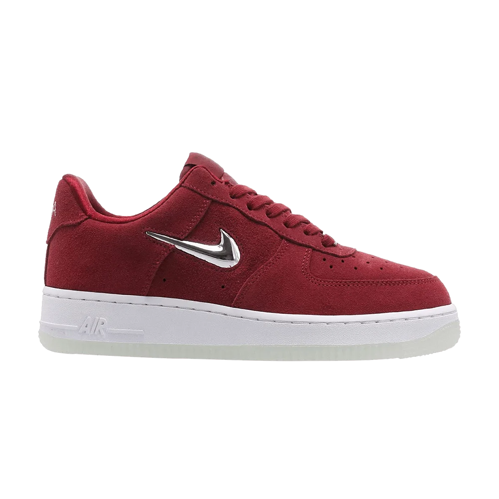 Krossovki-Nike-Wmns-Air-Force-1-07-Premium-LX-Chrome-Jewel-Team-Red