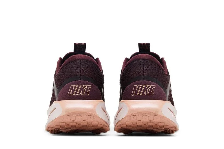 Krossovki-Nike-Wmns-Motiva-Burgundy-Crush-5