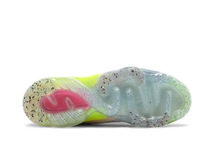 Krossovki-Nike-Wmns-Air-VaporMax-2021-Flyknit-Neon-3