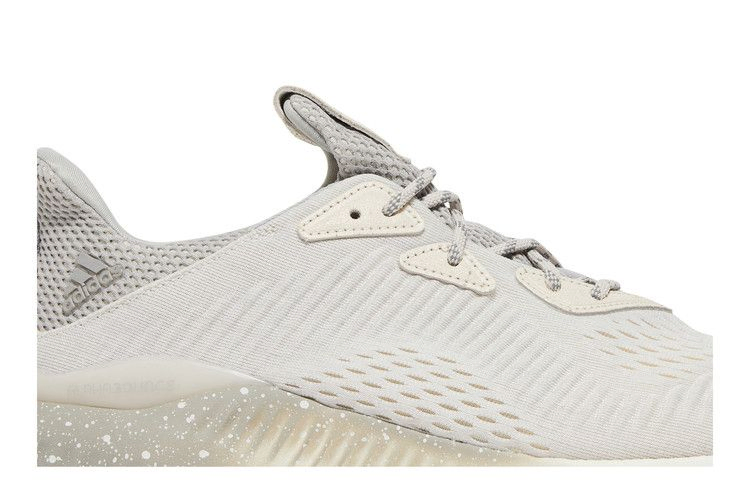 Кроссовки Reigning Champ x adidas Alphabounce 'Chalk Grey'