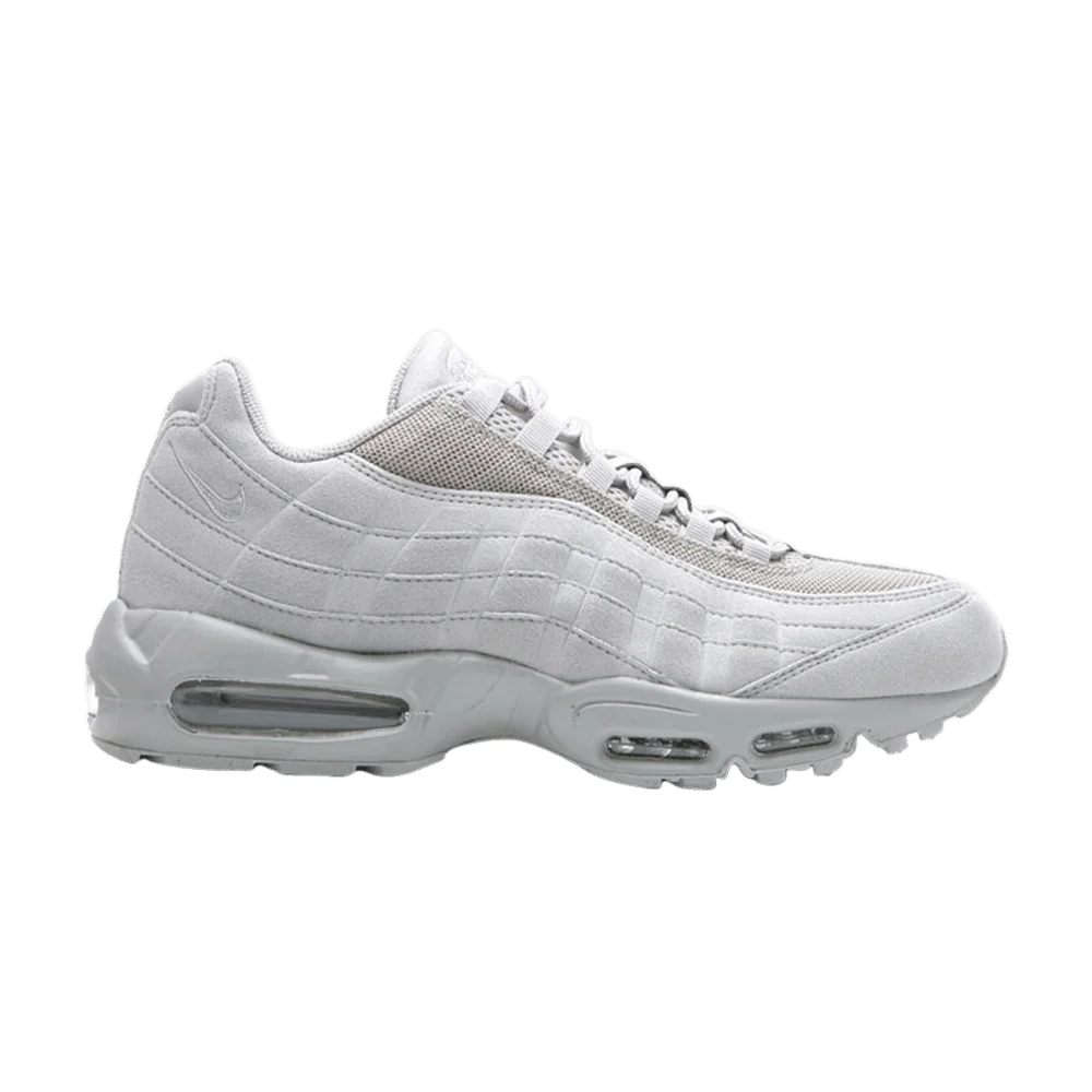 Krossovki-Nike-Air-Max-95-Premium-Qs-Try-On