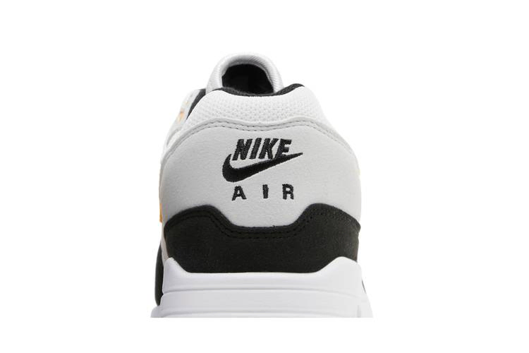 air-max-1-white-university-gold-fd9082-104_06