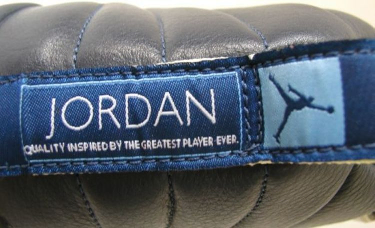air-jordan-12-og-130690-411_10