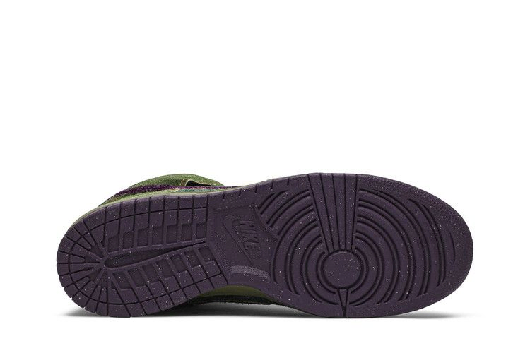 dunk-high-premium-sb-skunk-313171-300_03