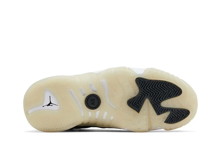 Krossovki-Air-Jordan-Wmns-Jumpman-Two-Trey-Black-Cement-Grey-3