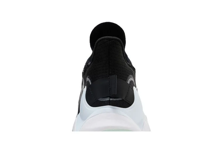 Krossovki-adidas-Mahomes-1-Impact-FLX-Black-White-6