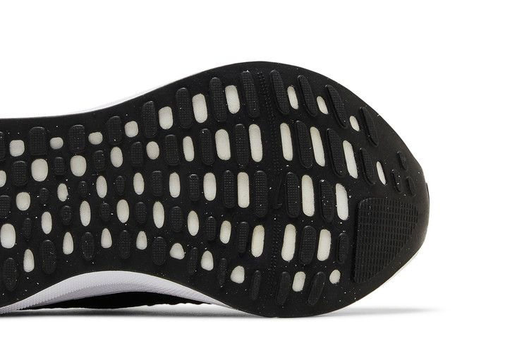 wmns-reactx-infinity-run-4-wide-black-white-fn0880-001_04