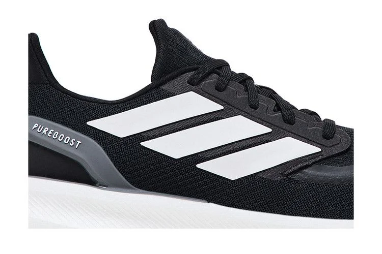 Krossovki-adidas-PureBoost-5-Black-White-1