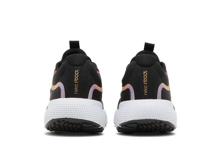 wmns-react-escape-run-black-magma-orange-dq5035-010_05