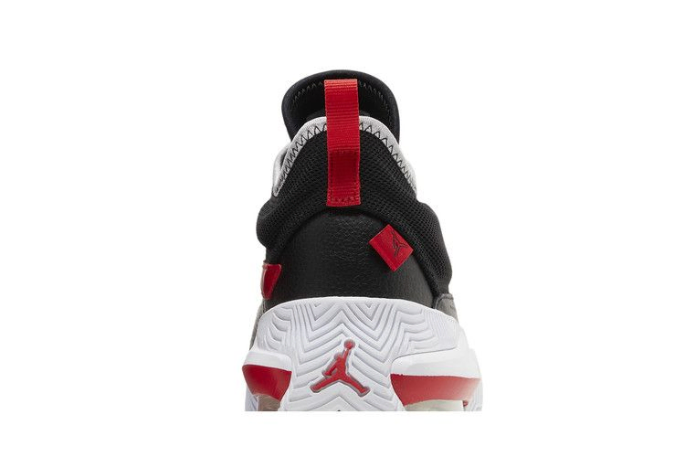 jordan-stay-loyal-2-gs-black-university-red-dq8398-006_06