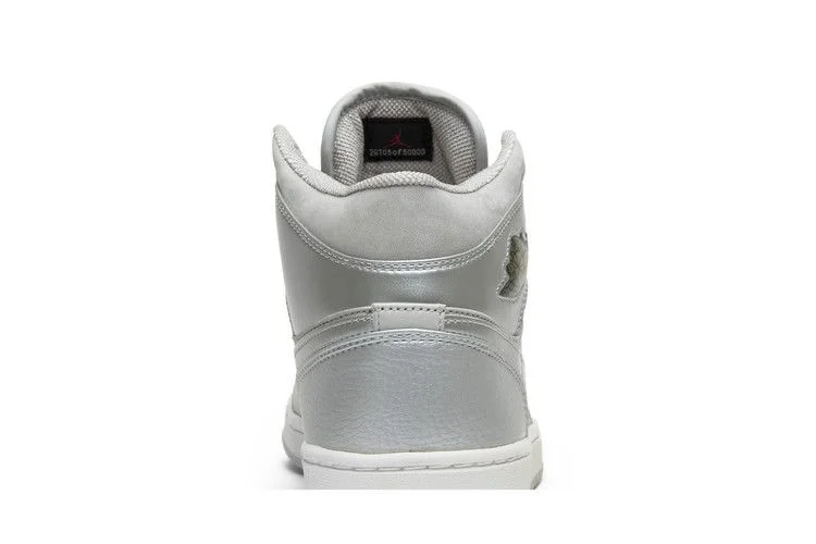 Кроссовки Air Jordan 1 Retro + 2001 'Neutral Grey'