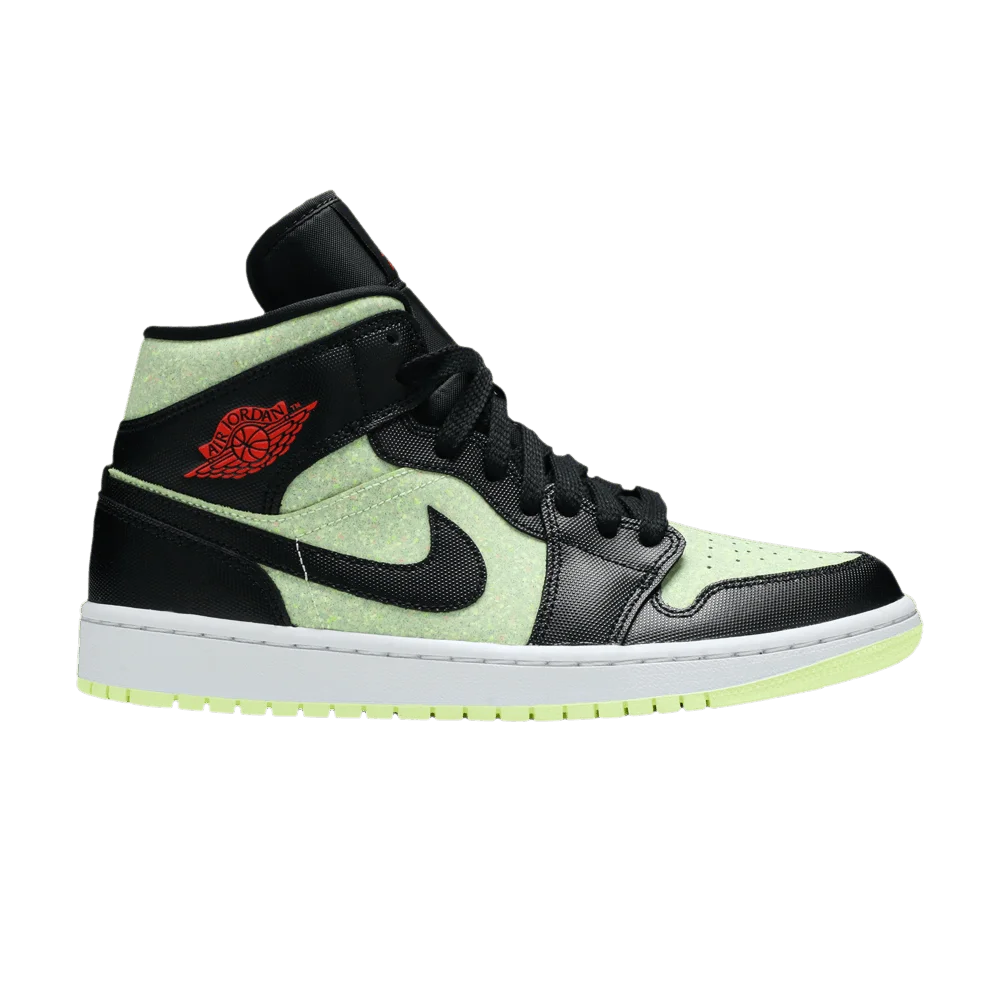 Кроссовки Wmns Air Jordan 1 Mid SE 'Black Barely Volt'