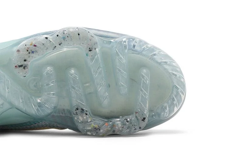 Krossovki-Nike-Wmns-Air-VaporMax-2021-Flyknit-Light-Dew-4