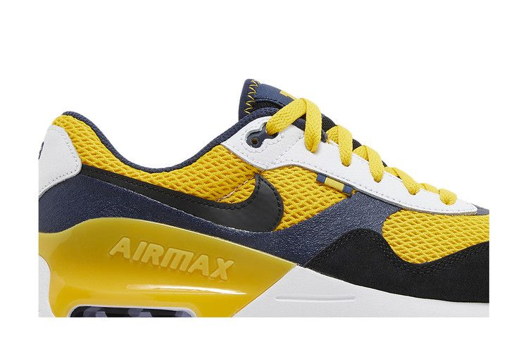 air-max-systm-michigan-dz7739-700_01