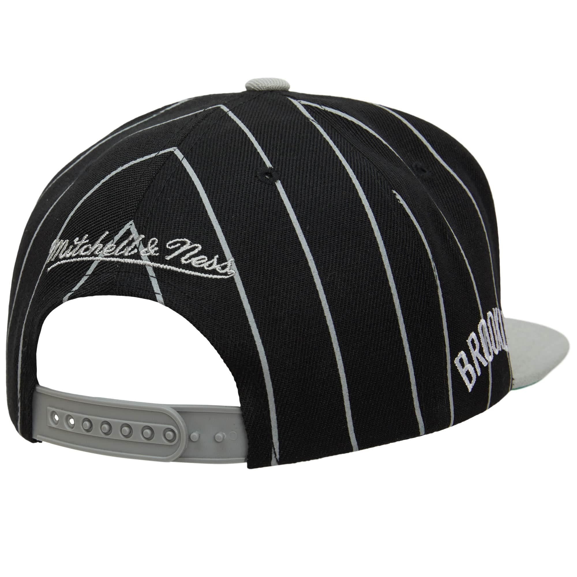 Mitchell-Ness-Team-Pin-Snapback-Brooklyn-Nets-Hat-1