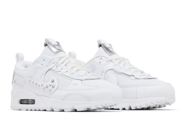 Krossovki-Nike-Wmns-Air-Max-90-Futura-Studded-Swoosh-7