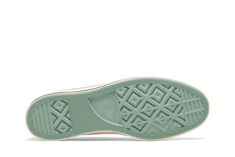 carhartt-wip-x-chuck-70-low-hinterland-171238c_03