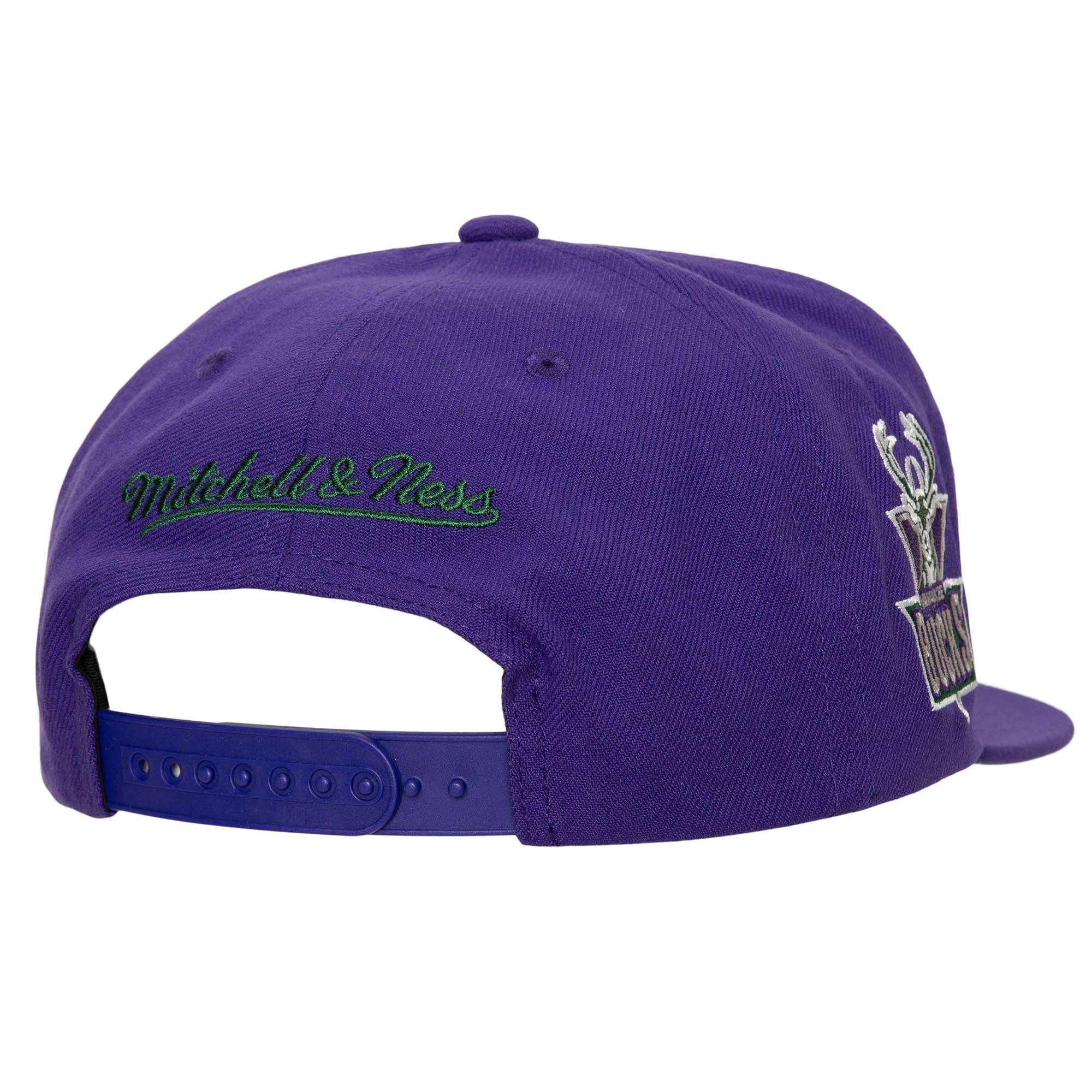 Бейсболка Mitchell & Ness Retro Sport Snapback HWC Milwaukee Bucks Hat