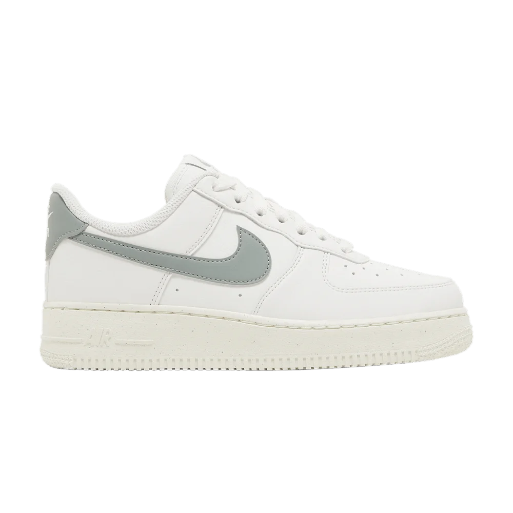 Krossovki-Nike-Wmns-Air-Force-1-07-Next-Nature-Sail-Mica-Green