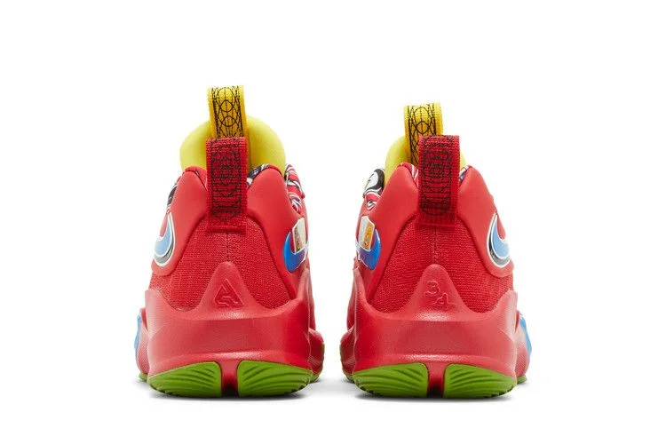 Krossovki-UNO-x-Nike-Zoom-Freak-3-SE-GS-50th-Anniversary-Red-5
