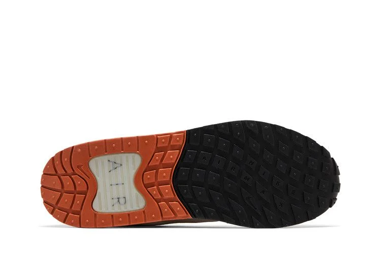 Krossovki-Nike-Air-Max-Solo-NCAA-Pack-Texas-3