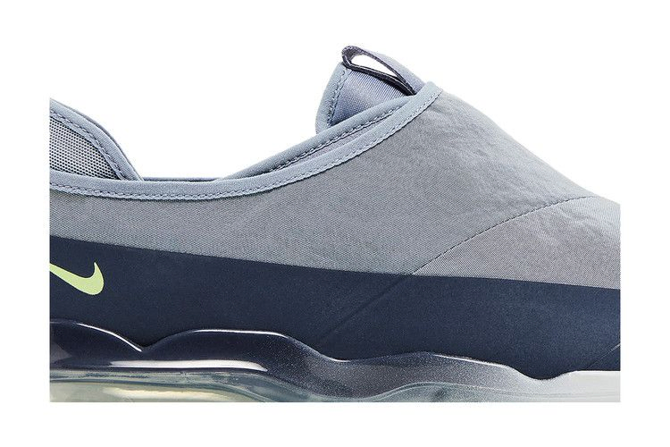 air-vapormax-moc-roam-ashen-slate-dz7273-400_01