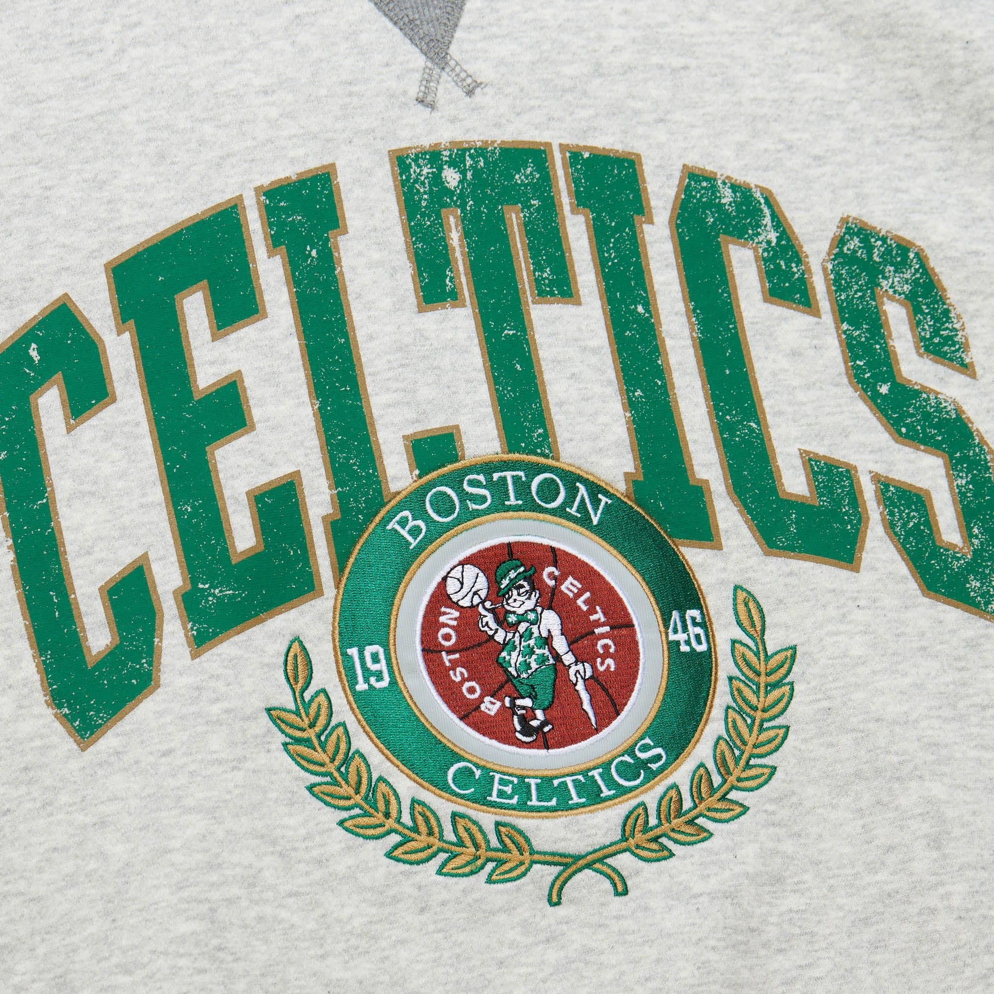 Mitchell-Ness-Premium-Fleece-Vintage-Logo-Boston-Celtics-Crewneck-2