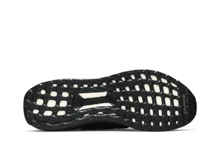 dfb-x-ultraboost-dna-triple-black-gy7621_03