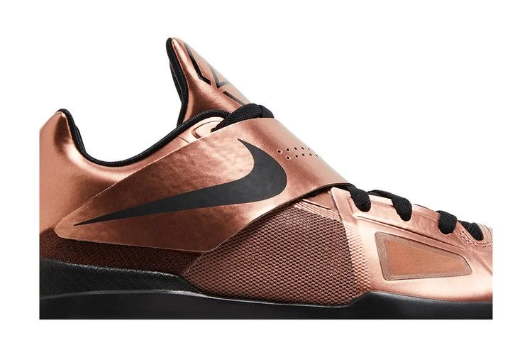 Krossovki-Nike-Zoom-KD-4-Christmas-2024-1