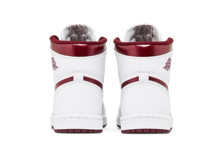 Кроссовки Air Jordan 1 Retro High '85 OG 'Metallic Burgundy'