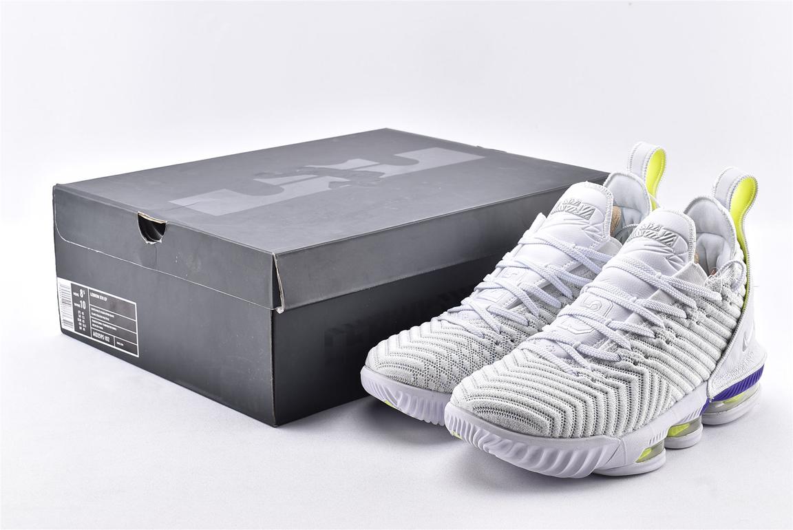 Nike-Lebron-16-EP-Buzz-Lightyear-7