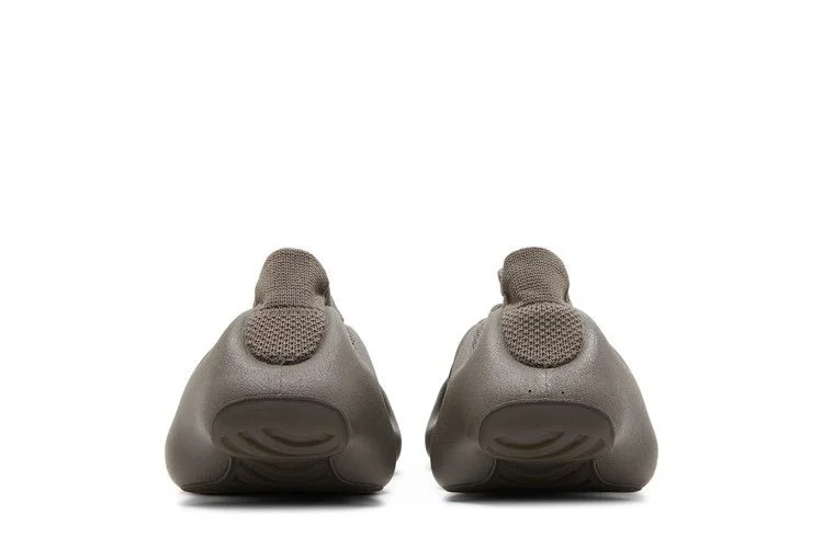 Krossovki-adidas-Mens-Yeezy-450-Cinder-5