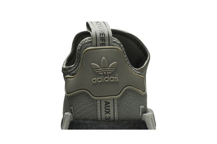 nmd_r1-legacy-green-black-fv3909_06