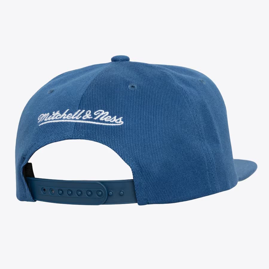 Бейсболка Mitchell & Ness Blue Colorado Avalanche XL Logo Snapback Hat