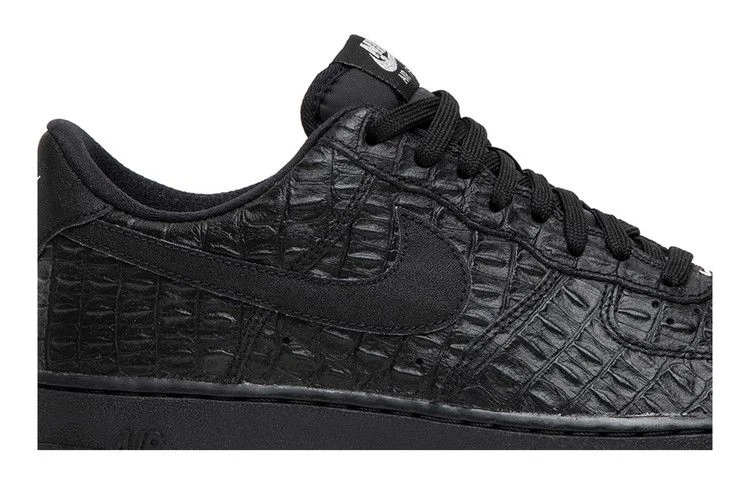 Krossovki-Nike-Air-Force-1-Low-07-LV8-Black-Croc-1