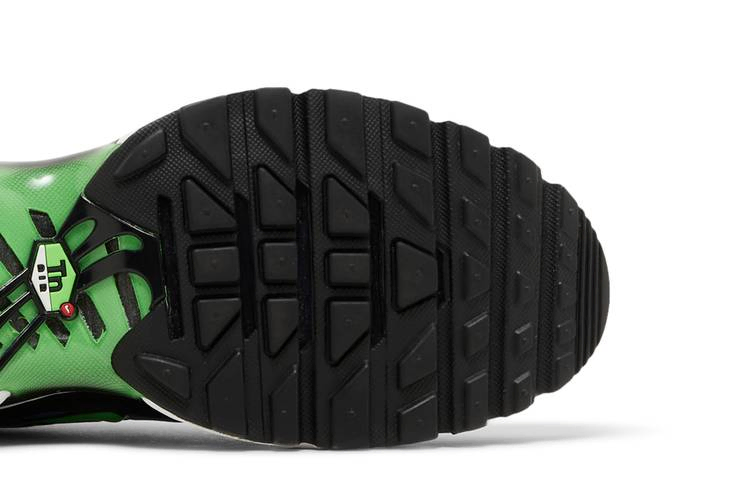 Кроссовки Nike Air Max Plus 'Icons - Black Scream Green'