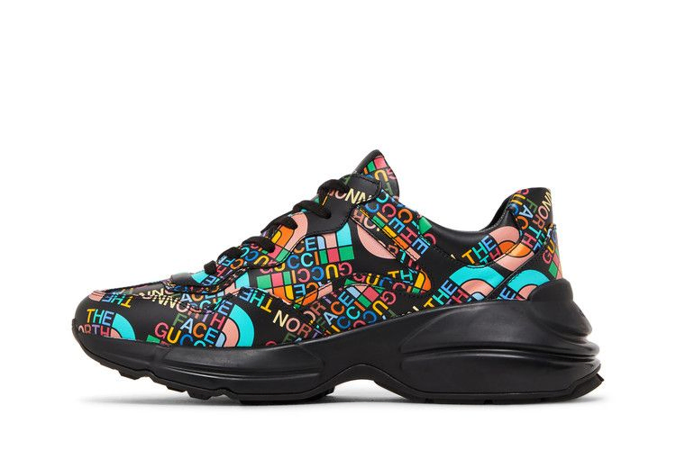 the-north-face-x-gucci-rhyton-allover-logo-black-multi-color-685739-uoq00-1086_02