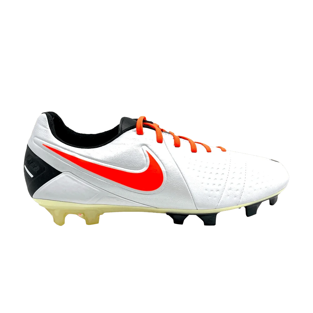 Krossovki-Nike-CTR360-Maestri-3-FG-White-Total-Crimson
