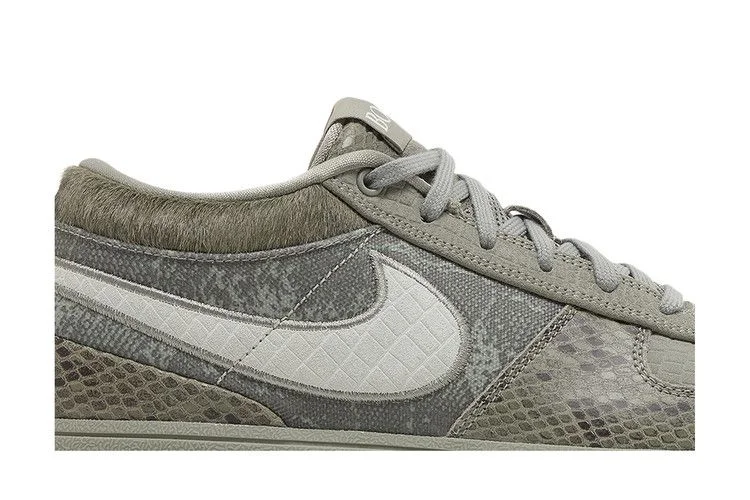 Кроссовки Nike Book 1 Premium 'Hike'